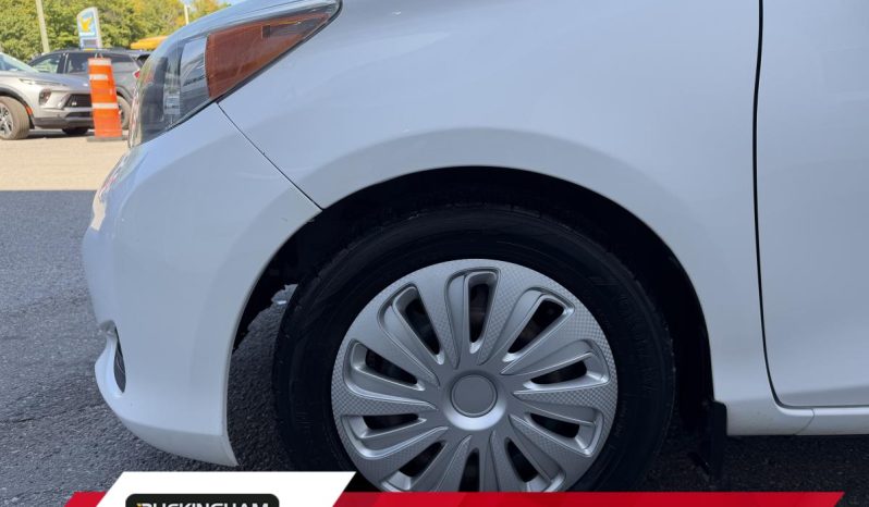 
								2014 Toyota Yaris Hayon 5 portes, boîte manuelle, LE full									