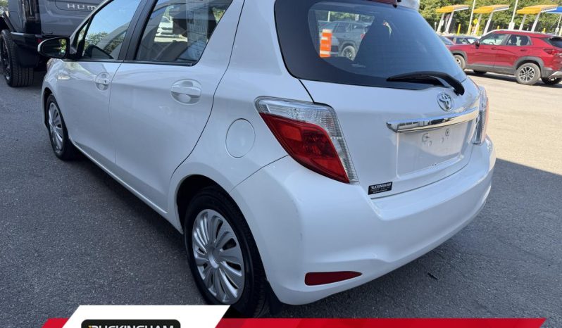 
								2014 Toyota Yaris Hayon 5 portes, boîte manuelle, LE full									