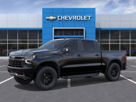 2026 Chevrolet Silverado 1500 Crew Cab Short Box 4-Wheel Drive ZR2