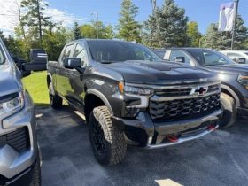 2026 Chevrolet Silverado 1500 Crew Cab Short Box 4-Wheel Drive ZR2