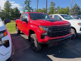 2026 Chevrolet Silverado 1500 Crew Cab Standard Box 4-Wheel Drive Custom Trail B