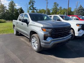 2026 Chevrolet Silverado 1500 Crew Cab Short Box 4-Wheel Drive Custom