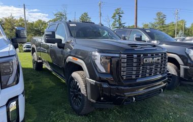 2026 GMC Sierra 2500 Crew Cab Standard Box 4-Wheel Drive Denali Ultimat