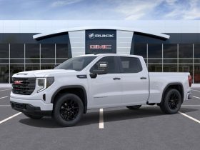 2026 GMC Sierra 1500 Crew Cab Standard Box 4-Wheel Drive Pro