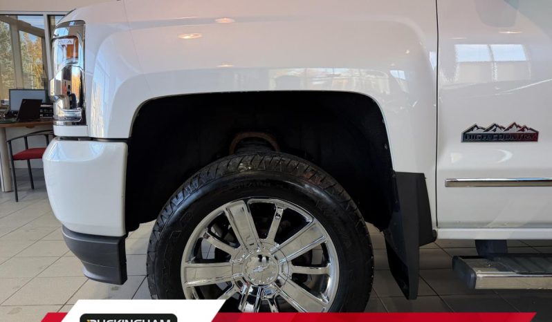 
								2017 Chevrolet Silverado 1500 Crew 4×4 High full									