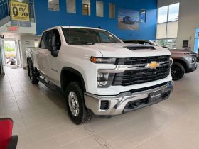 2024 Chevrolet Silverado 2500 4WD Crew Cab Standard Box LT