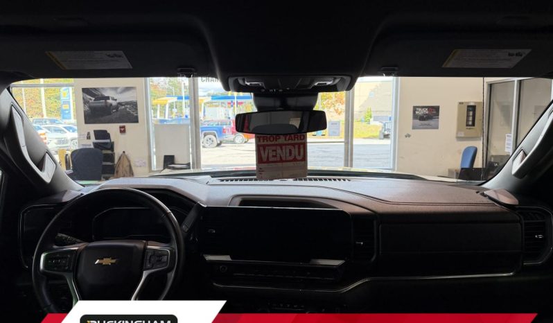 
								2025 Chevrolet Silverado 1500 Crew Cab Short Box 4 full									