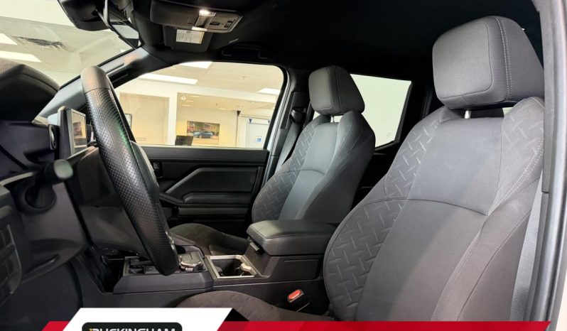 
								2025 Toyota Tacoma Double Cab At full									
