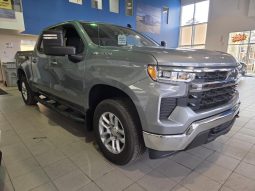 
										2026 Chevrolet Silverado 1500 Crew Cab Short Box 4 full									