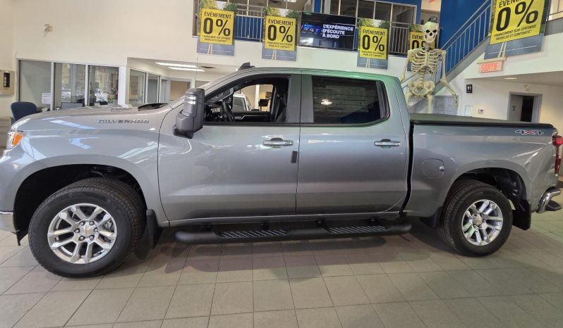 
								2026 Chevrolet Silverado 1500 Crew Cab Short Box 4 full									