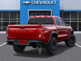 2026 Chevrolet Colorado Crew Cab Short Box 4-Wheel Drive Trail Boss