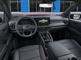 2026 Chevrolet Colorado Crew Cab Short Box 4-Wheel Drive Trail Boss