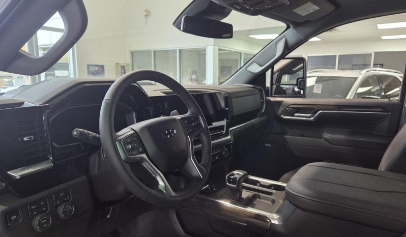 
								2026 Chevrolet Silverado 1500 Crew Cab Standard full									