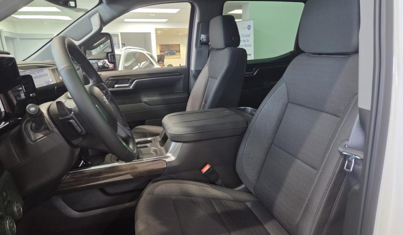 
								2026 Chevrolet Silverado 1500 Crew Cab Standard full									