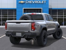 2026 Chevrolet Colorado Crew Cab Short Box 4-Wheel Drive ZR2