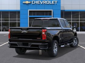 2026 Chevrolet Silverado 1500 Crew Cab Standard Box 4-Wheel Drive RST