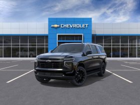 2027 Chevrolet Suburban 4WD 4dr RST