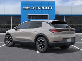 2027 Chevrolet Equinox EV 4dr LT1 w/PCY