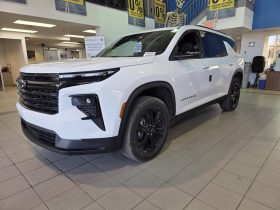2027 Chevrolet Traverse Awd 4dr Lt