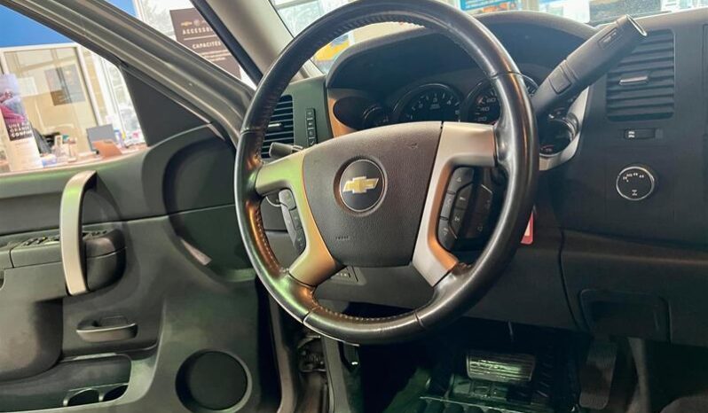 
								2013 Chevrolet Silverado 1500 LT full									