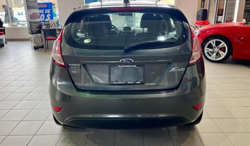 
								2015 Ford Fiesta SE full									