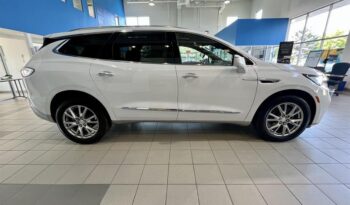 
										2022 Buick Enclave Essence full									