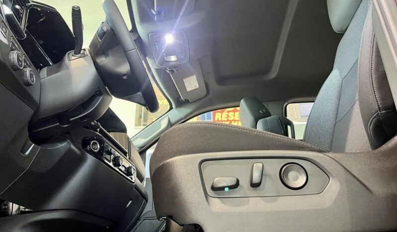 
								2023 Chevrolet Silverado 1500 LT full									