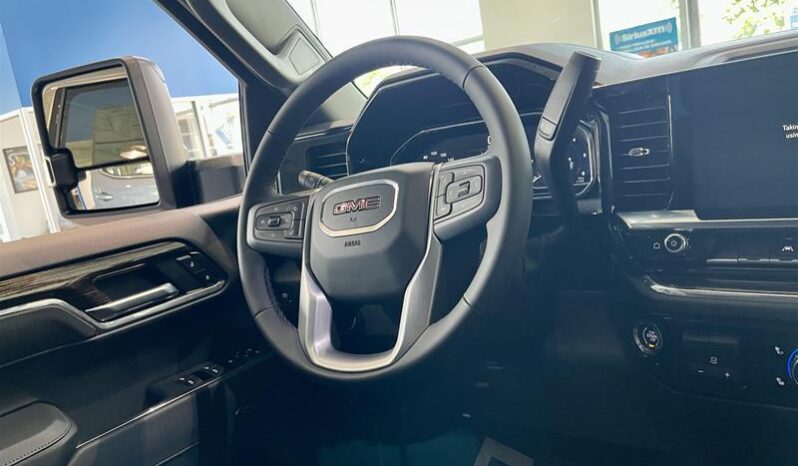 
								2023 GMC Sierra 1500 SLE full									