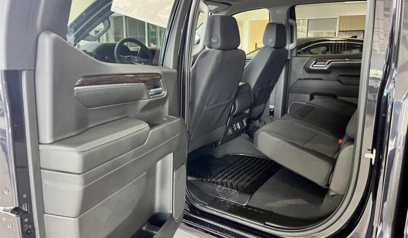 
								2023 GMC Sierra 1500 SLE full									