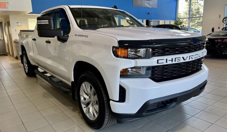 
								2021 Chevrolet Silverado 1500 Custom full									
