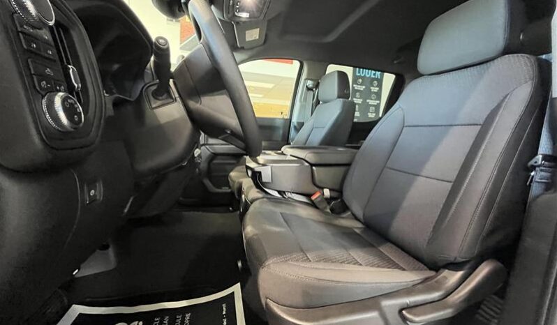 
								2023 GMC Sierra 1500 Pro full									