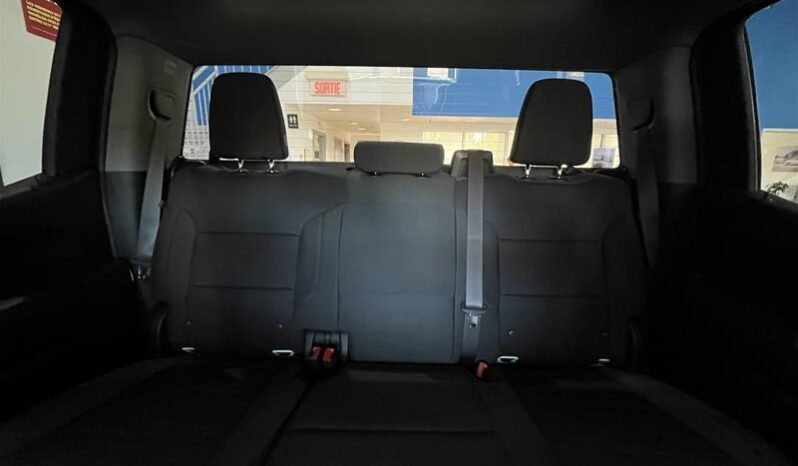 
								2023 GMC Sierra 1500 Pro full									