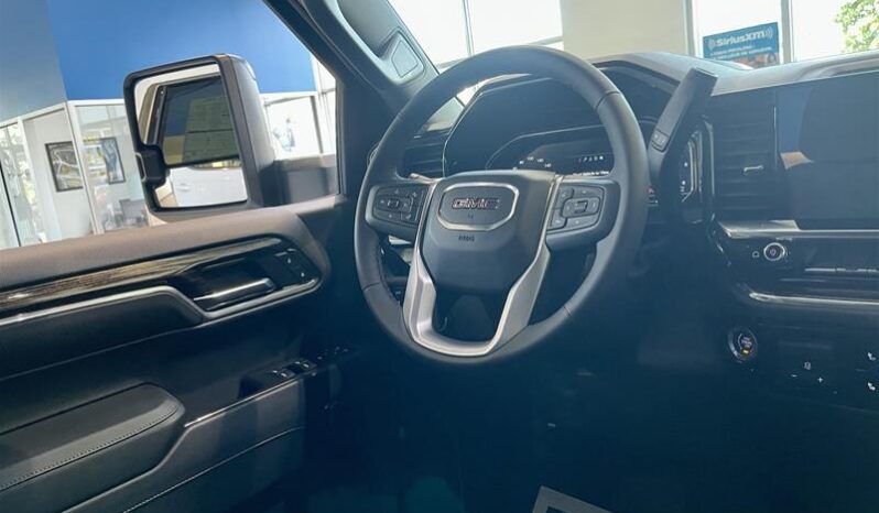 
								2023 GMC Sierra 1500 SLE full									