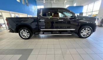 
										2023 Chevrolet Silverado 1500 High Country full									