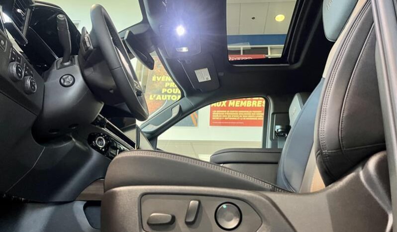 
								2023 Chevrolet Silverado 1500 High Country full									