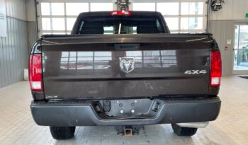 
										2017 Dodge RAM 1500 HEMI 4X4 full									