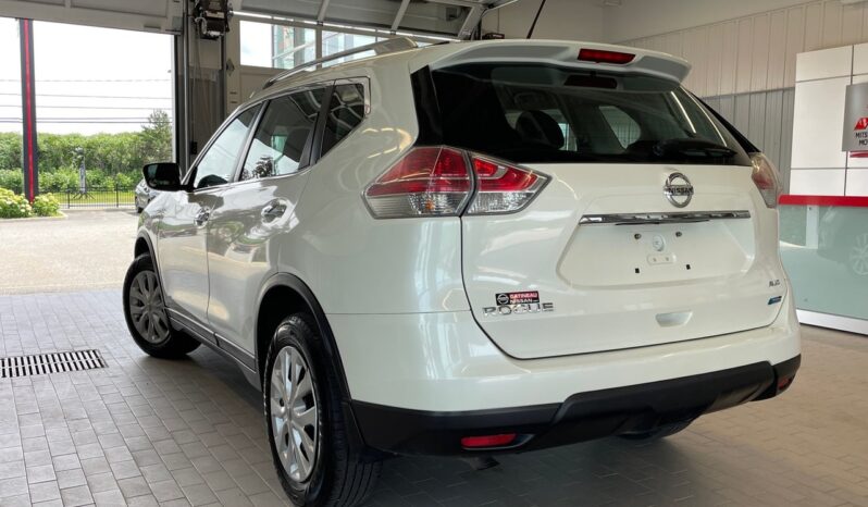
								2015 Nissan Rogue S full									