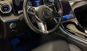 
										2022 Mercedes-Benz C300 4MATIC Sedan full									