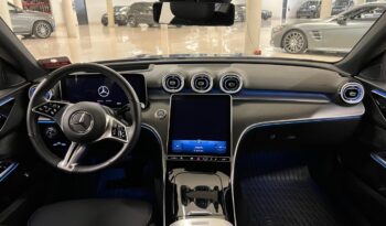 
										2022 Mercedes-Benz C300 4MATIC Sedan full									