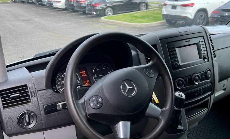 
								2016 Mercedes-Benz Sprinter 2500 Cargo 144 full									