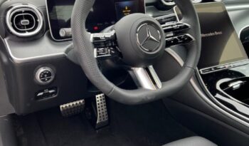 
										2023 Mercedes-Benz C300 4MATIC Sedan full									