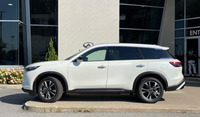 
								2023 Infiniti QX60 LUXE full									