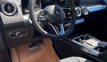 
										2023 Mercedes-Benz GLB250 4MATIC SUV full									