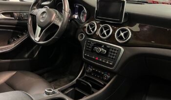 
										2015 Mercedes-Benz GLA250 4MATIC SUV full									