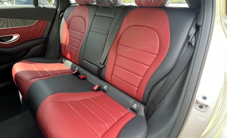
								2023 Mercedes-Benz GLC Coupe 300 4MATIC full									