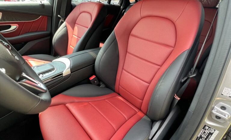 
								2023 Mercedes-Benz GLC Coupe 300 4MATIC full									