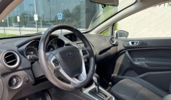 
										2015 Ford Fiesta SE full									