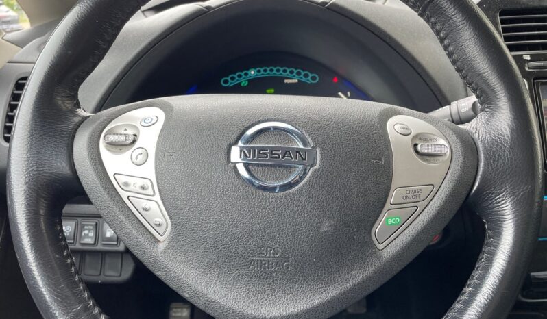 
								2015 Nissan Leaf SL full									