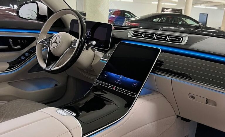
								2021 Mercedes-Benz S580 4MATIC Sedan full									