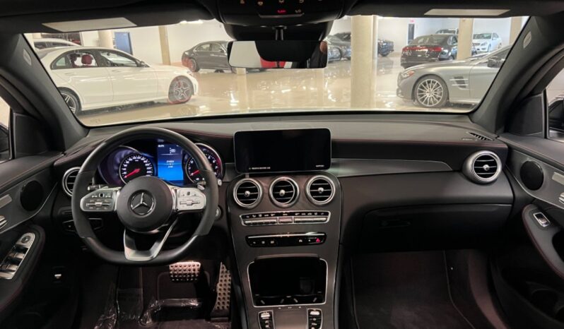 
								2023 Mercedes-Benz GLC300 4MATIC Coupe full									